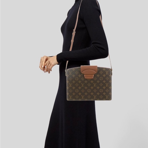 Louis Vuitton Handbags - Louis Vuitton vintage Courcelles Crossbody Monogram